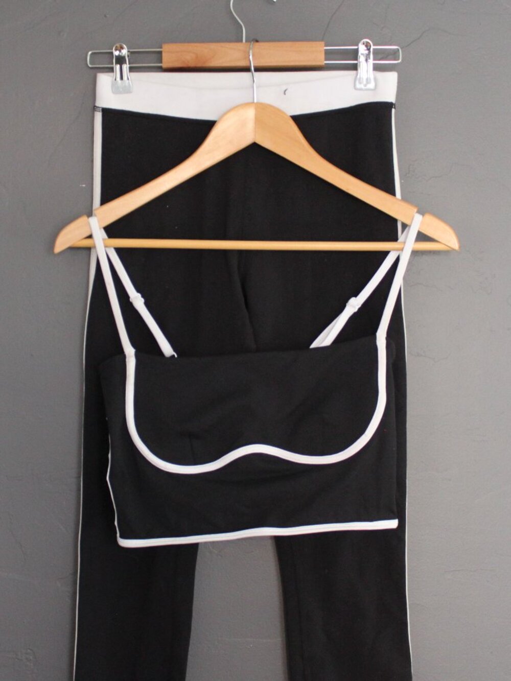 ALO Black and white piped workout set